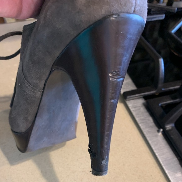 BATA Size 5 Suede Heels - Picture 2 of 6
